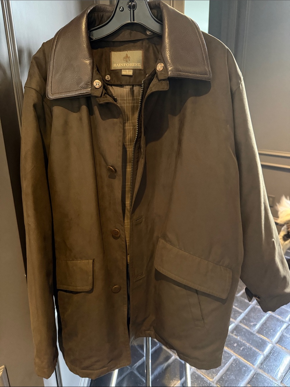 RAINFOREST Men's Dark Brown Water-Resistant Field Coat with Contrast Collar